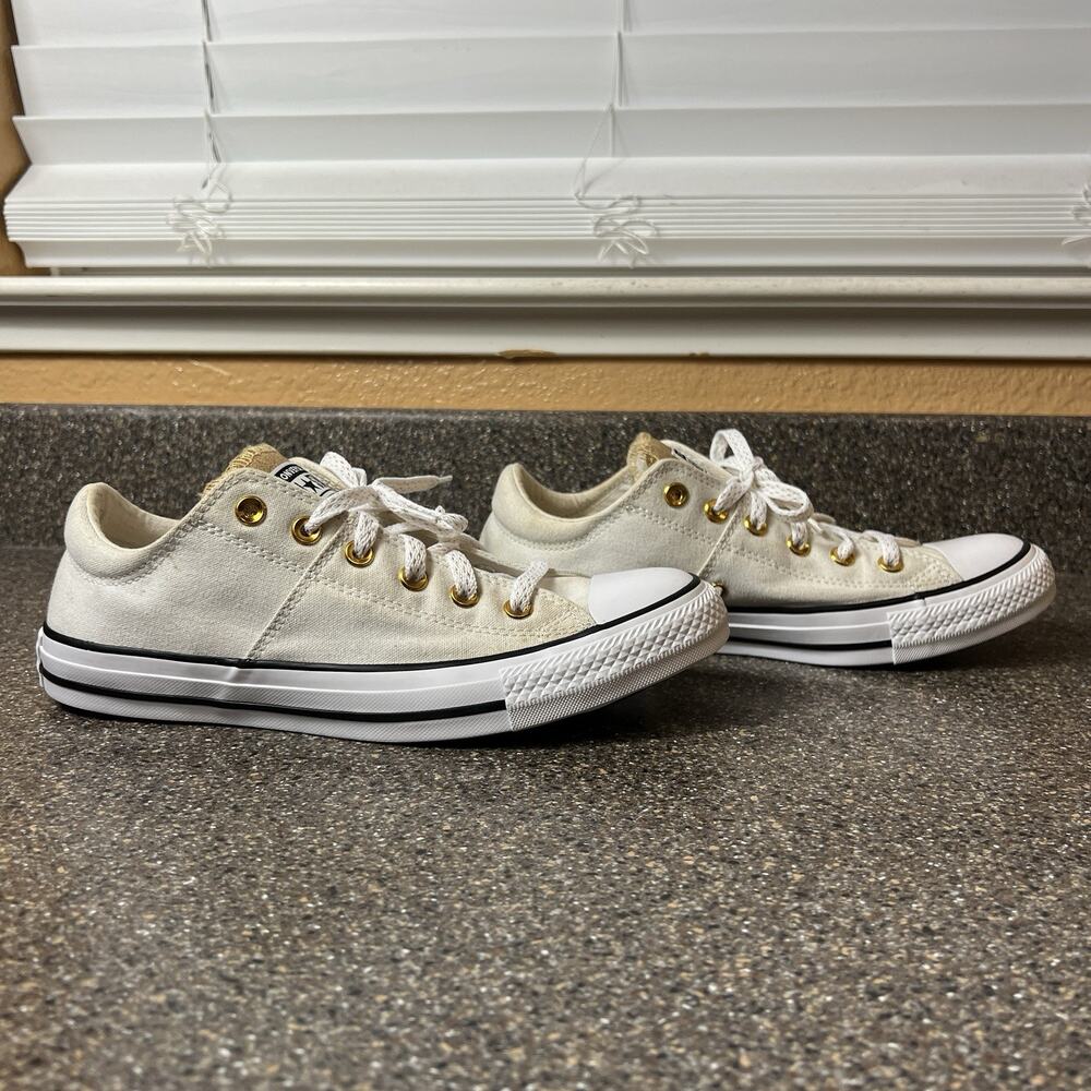 Converse Women Sz 10 Canvas Sneaker Ivory Lace Up Low Padded Tongue Gold Glitter - Picture 4 of 11
